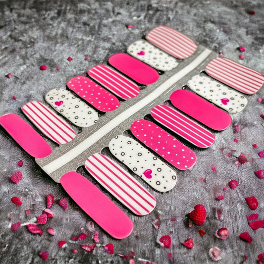 BeauMama Love & Kisses Nail Wraps